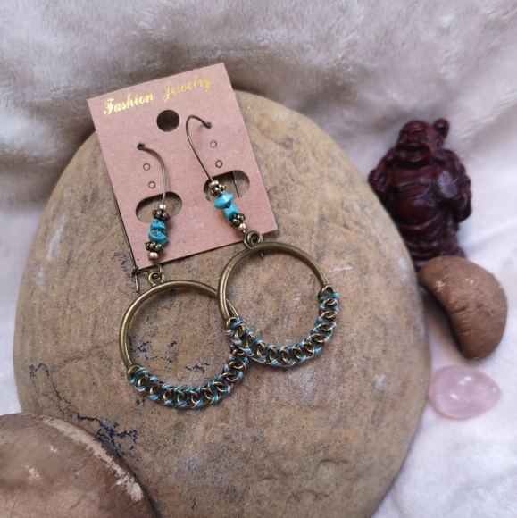 FREE WITH PURCHASE.Earrings - Picture 1 of 2